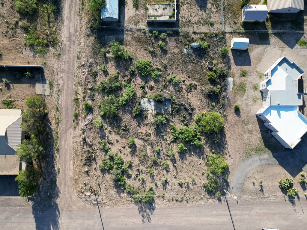 1008 N Ordenar St, Marfa, Texas image 14