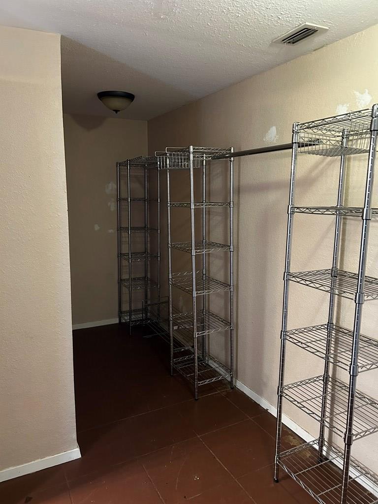 1020 Logan, Alpine, Texas image 30