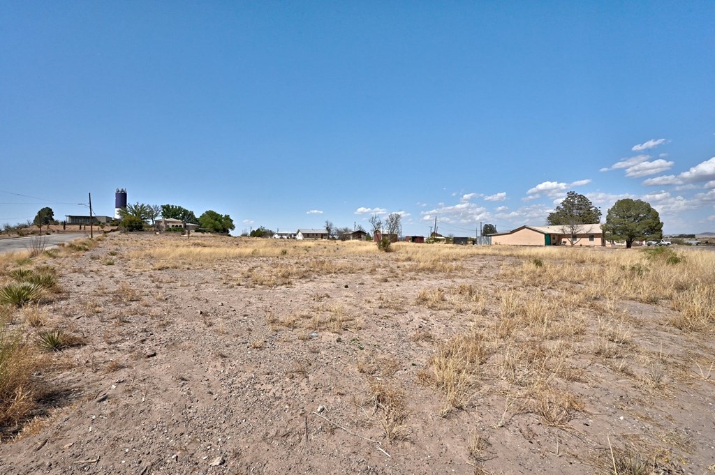 320 E Mendias Street, Marfa, Texas image 8