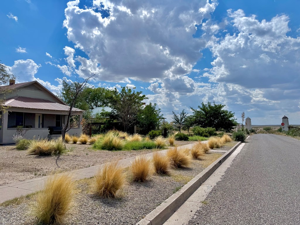 1027 Caa St, Marfa, Texas image 3