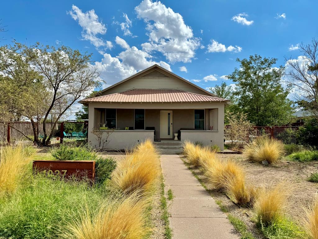 1027 Caa St, Marfa, Texas image 1