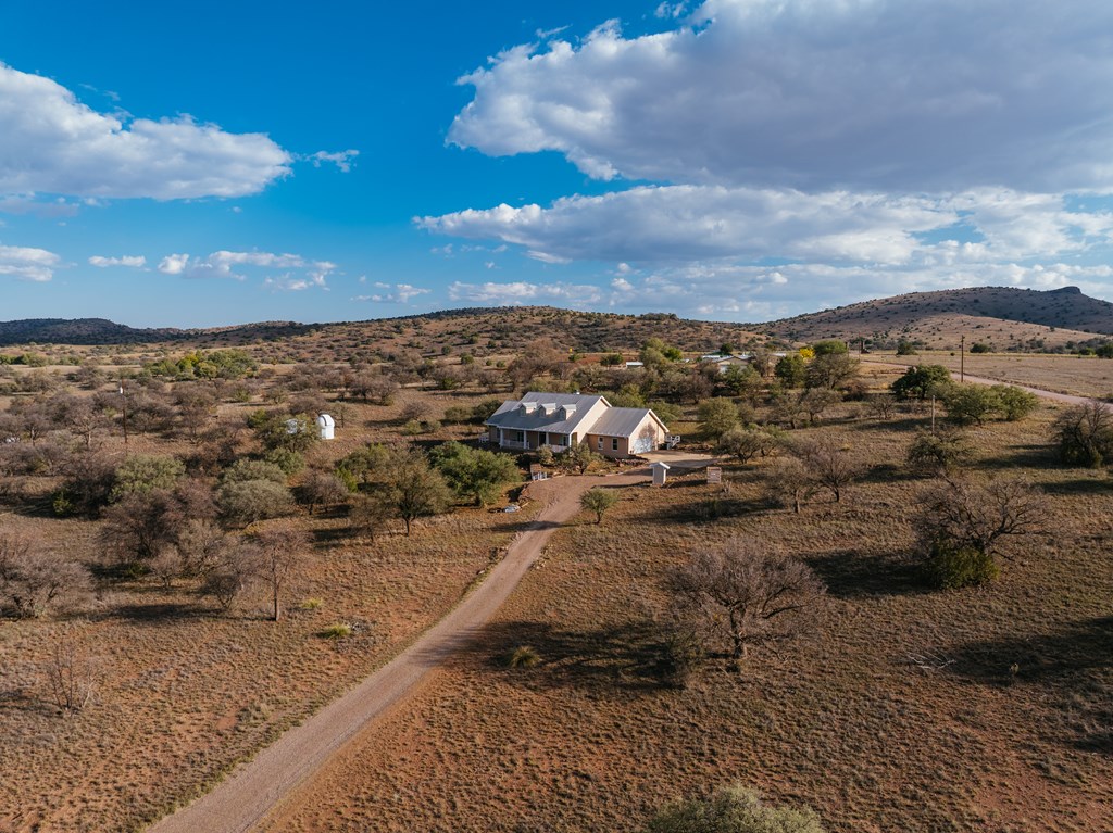 102 Clear View Drive, Fort Davis, Texas image 38