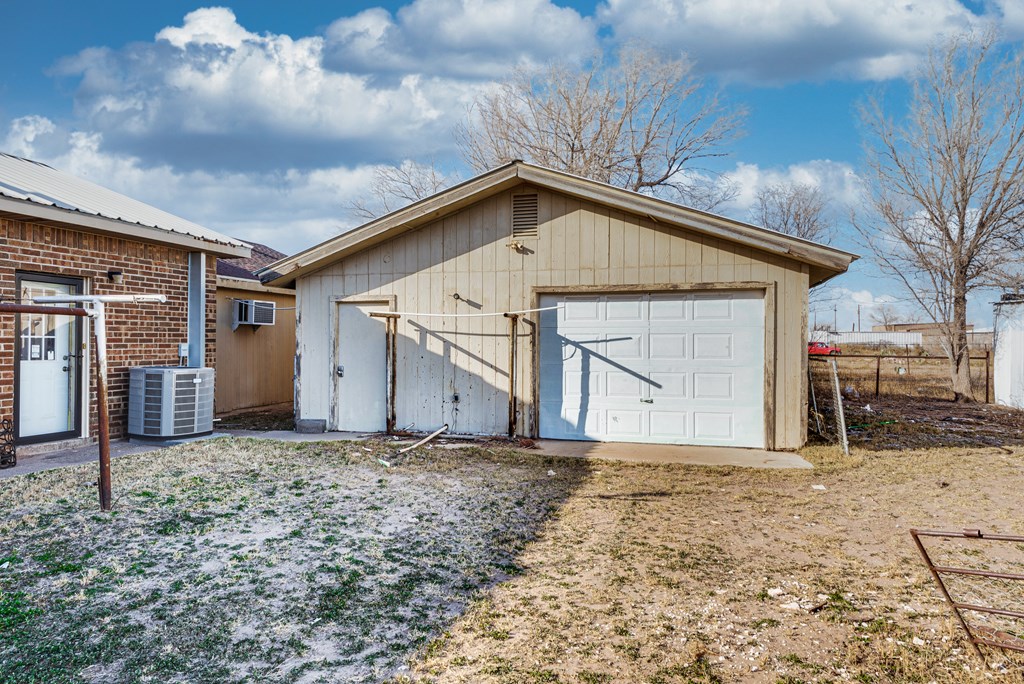 4530 W Morris St, Odessa, Texas image 30