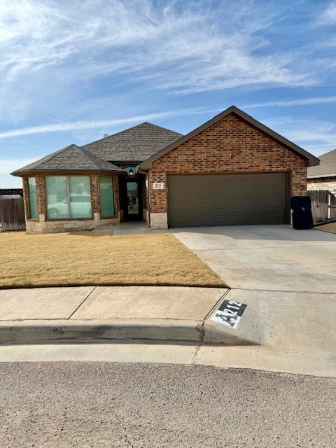 212 Teakwood Drive, Andrews, Texas image 4