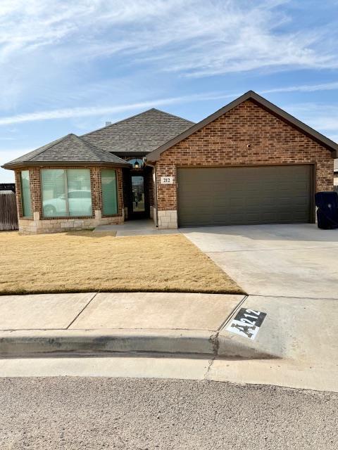212 Teakwood Drive, Andrews, Texas image 3