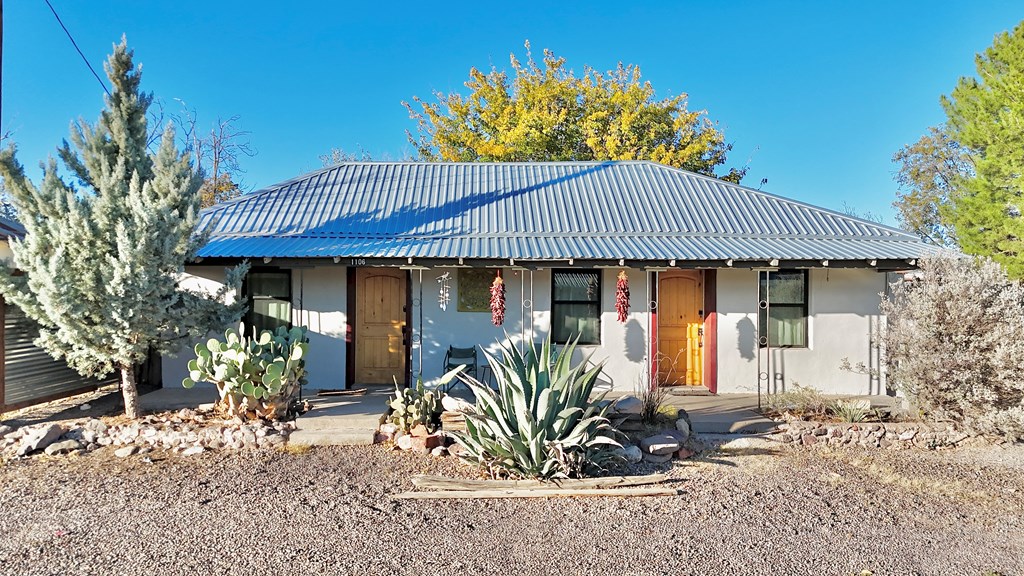 1106 W Sacramento St, Marfa, Texas image 29