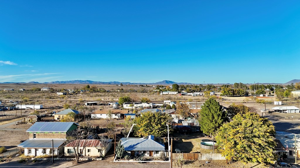 1106 W Sacramento St, Marfa, Texas image 3