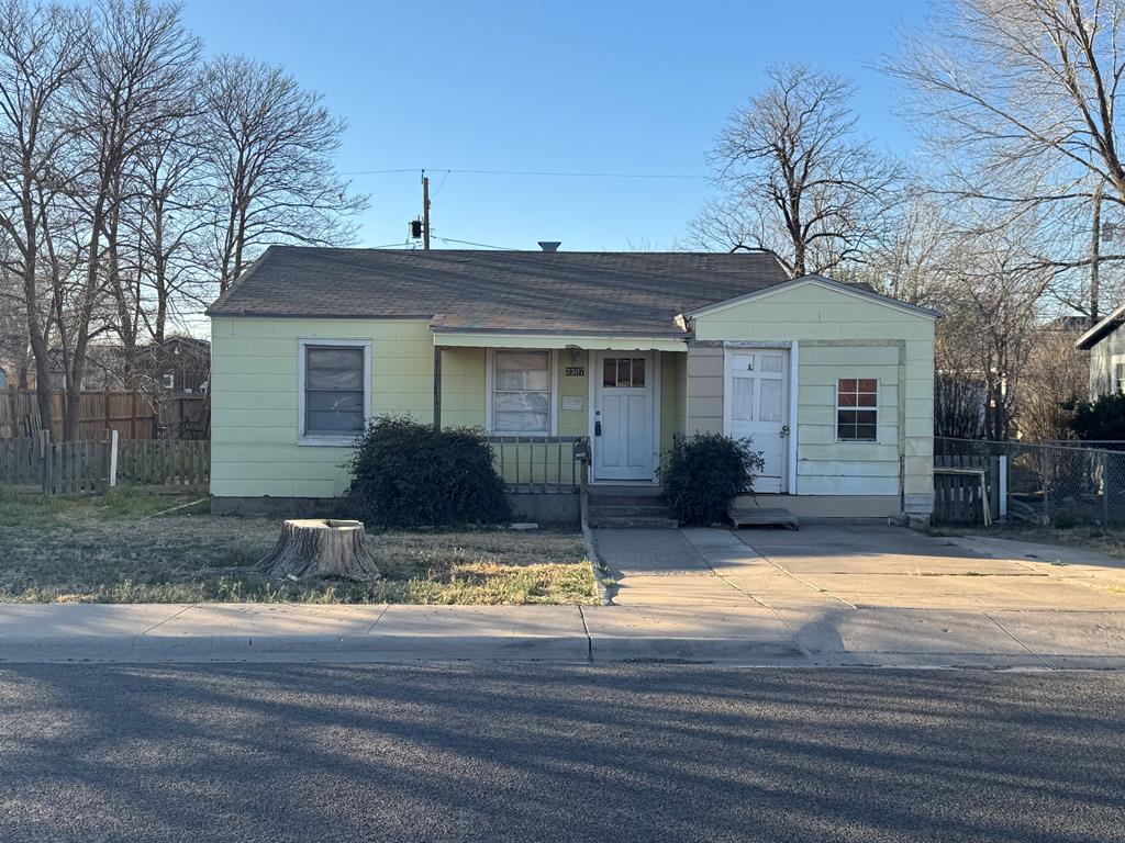 2307 W 14th St, Odessa, Texas image 1