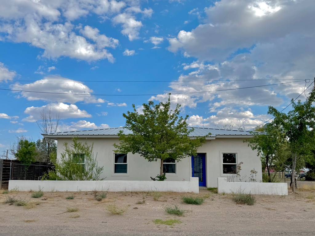 1319 W Sacramento St, Marfa, Texas image 21