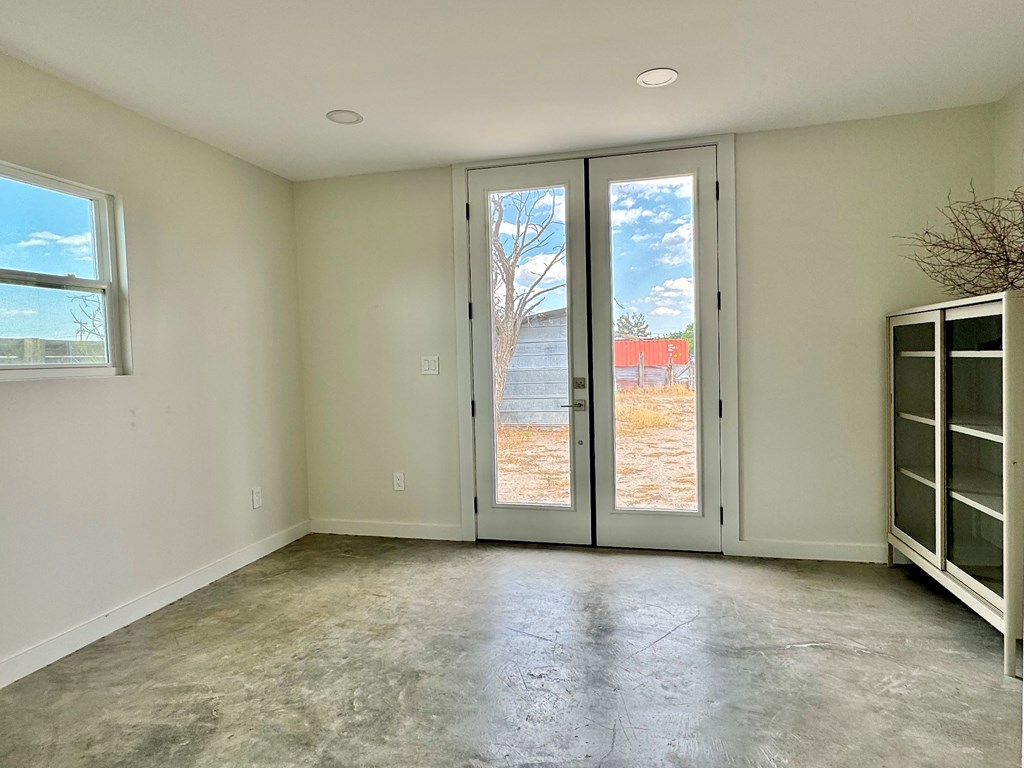 1319 W Sacramento St, Marfa, Texas image 14