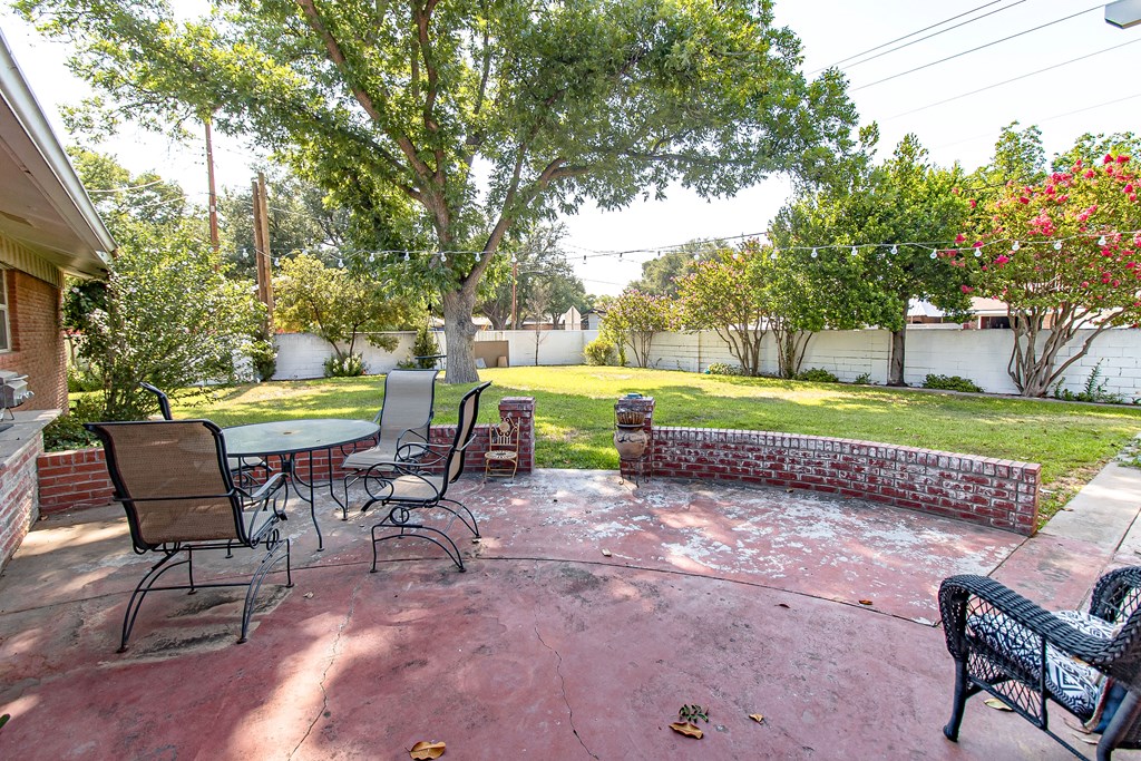 1404 S Eric Ave, Monahans, Texas image 2