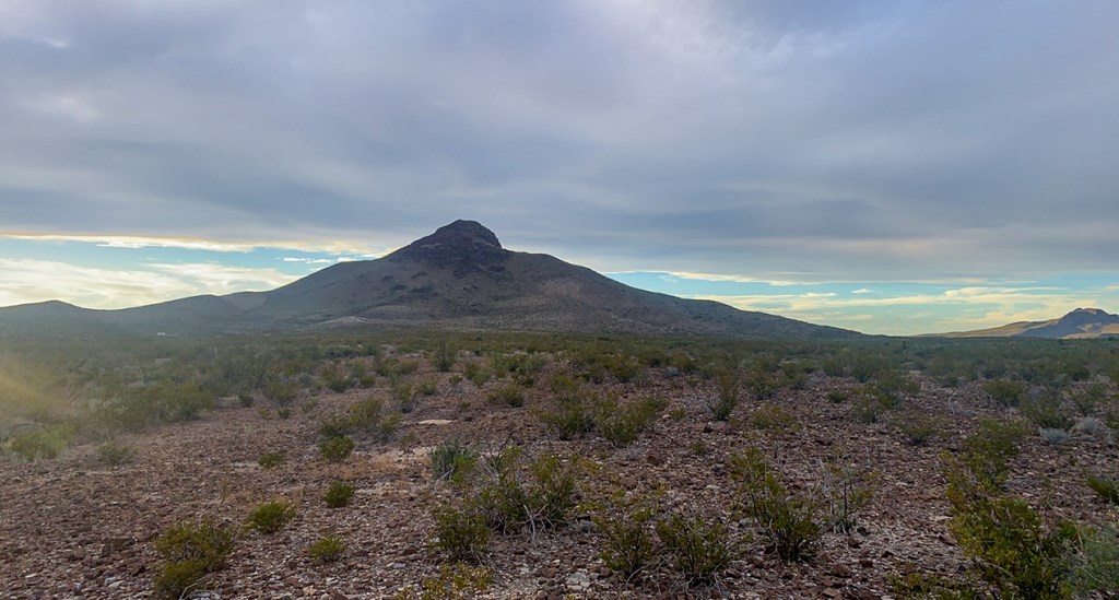 66 Cats Eye Rd, Terlingua, Texas image 5