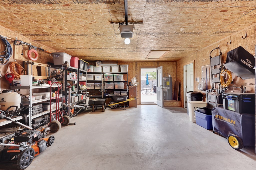 1013 Summer St, Van Horn, Texas image 20
