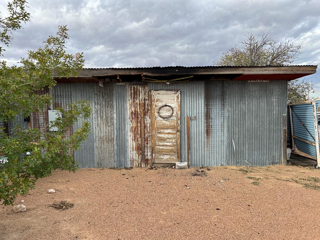 1500 W San Antonio St, Marfa, Texas image 40