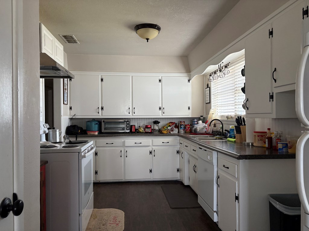 5125 Goldenrod Ave, Gardendale, Texas image 26