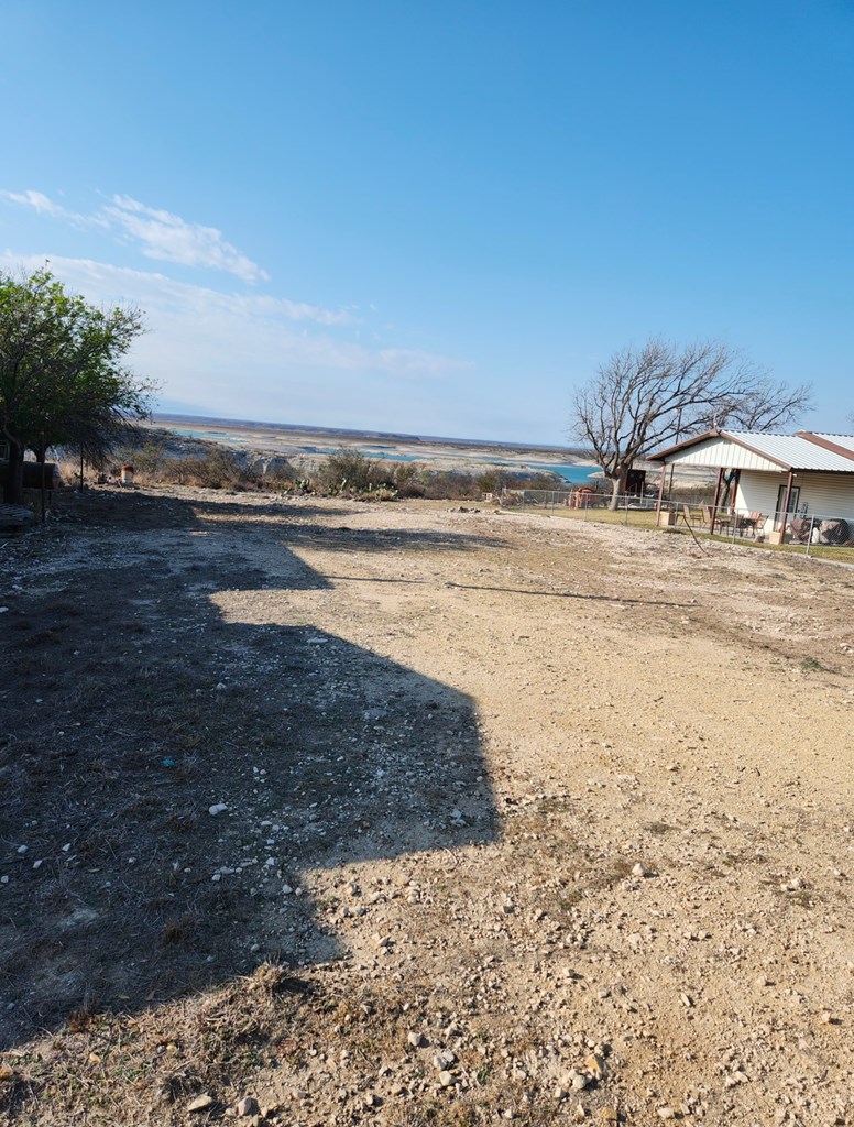 303 Lakes Dr, Comstock, Texas image 2