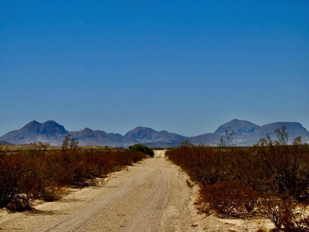 4160 Cheosa Trail, Terlingua, Texas image 2