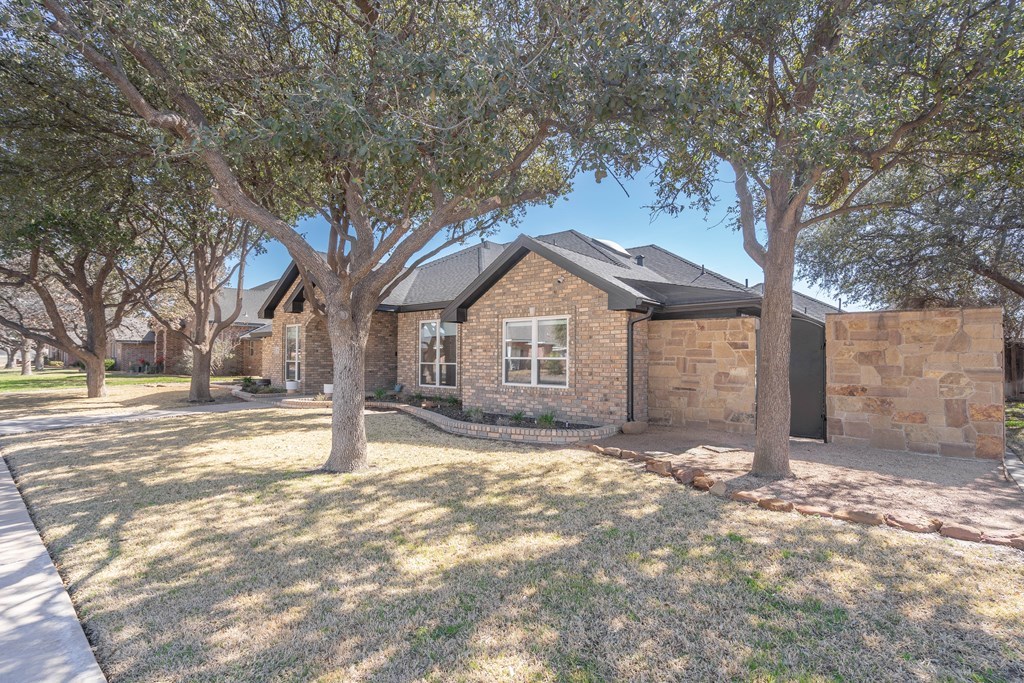 5807 Sterling Place, Midland, Texas image 2