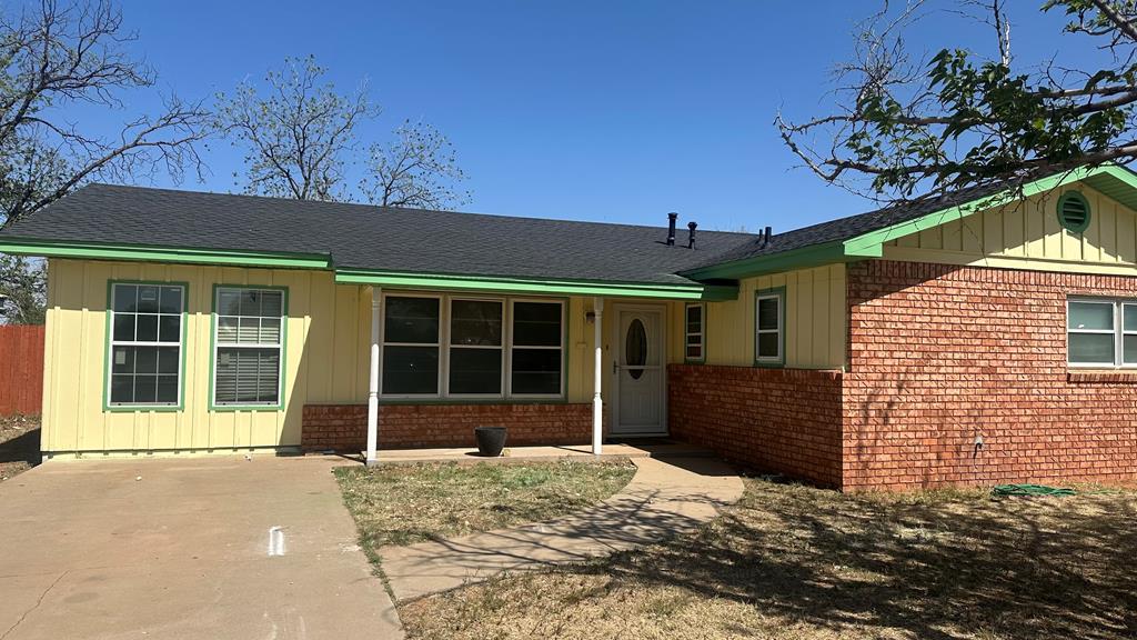 305 SW 5th St, Andrews, Texas image 1