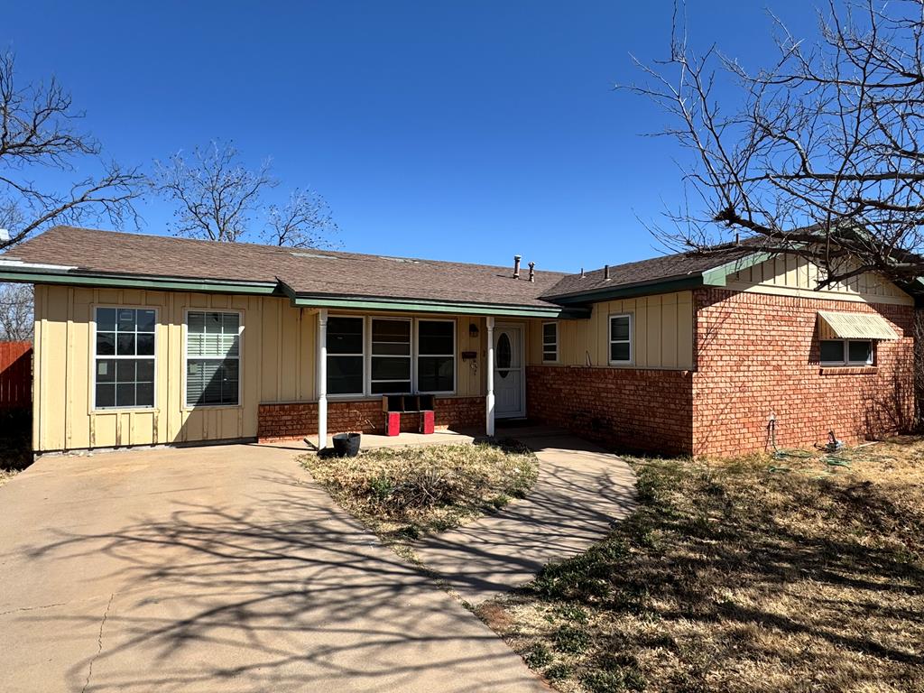 305 SW 5th St, Andrews, Texas image 1