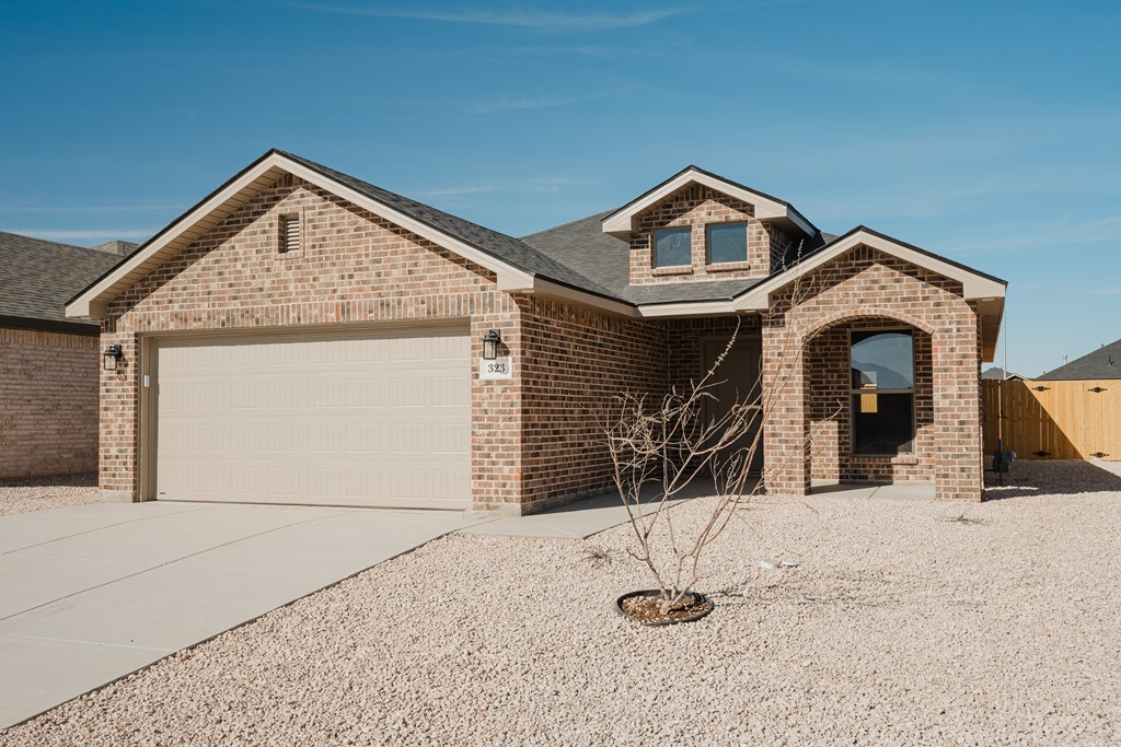 323 Farmstead Lane, Odessa, Texas image 2