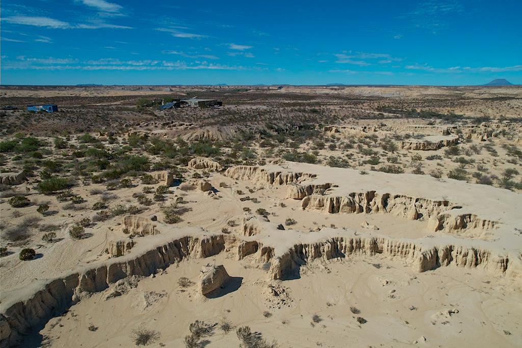 400 N Smiling Dog Trail, Terlingua, Texas image 14