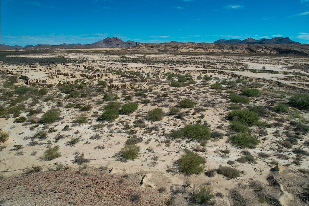 400 N Smiling Dog Trail, Terlingua, Texas image 18