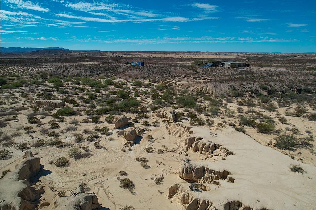 400 N Smiling Dog Trail, Terlingua, Texas image 13