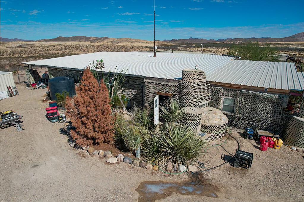 400 N Smiling Dog Trail, Terlingua, Texas image 3