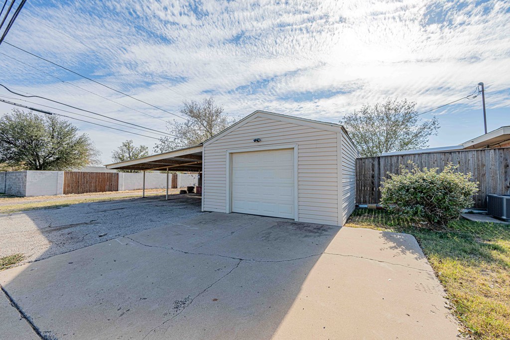 2618 Custer Ave, Odessa, Texas image 34