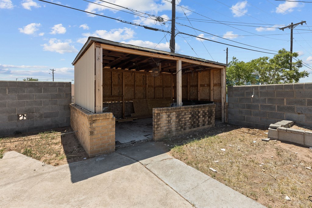 2611 Storey Ave, Midland, Texas image 29