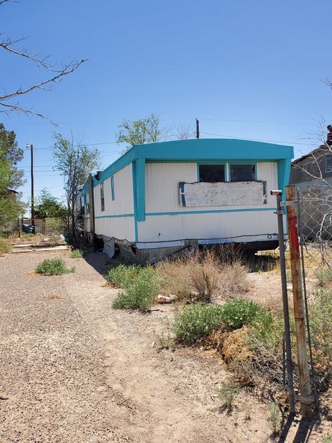 Mobile Home For Sale - 714 S Martinez Rd<br/> Pecos, TX 79772