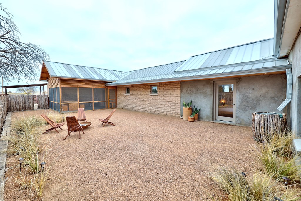 1205 W Sacramento St, Marfa, Texas image 26