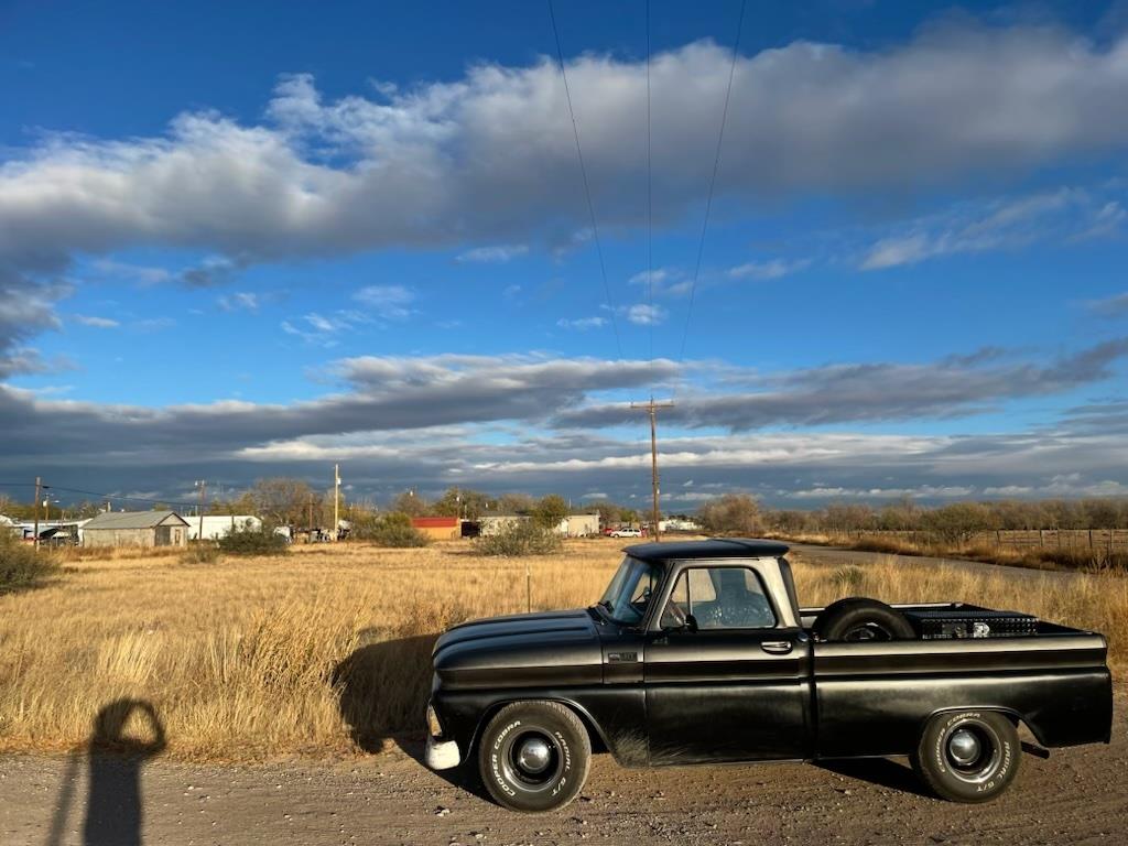 1212 W Madrid St, Marfa, Texas image 1