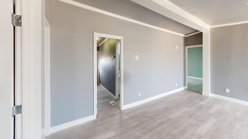 706 SW 8th St, Andrews, Texas image 3