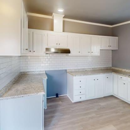 706 SW 8th St, Andrews, Texas image 2