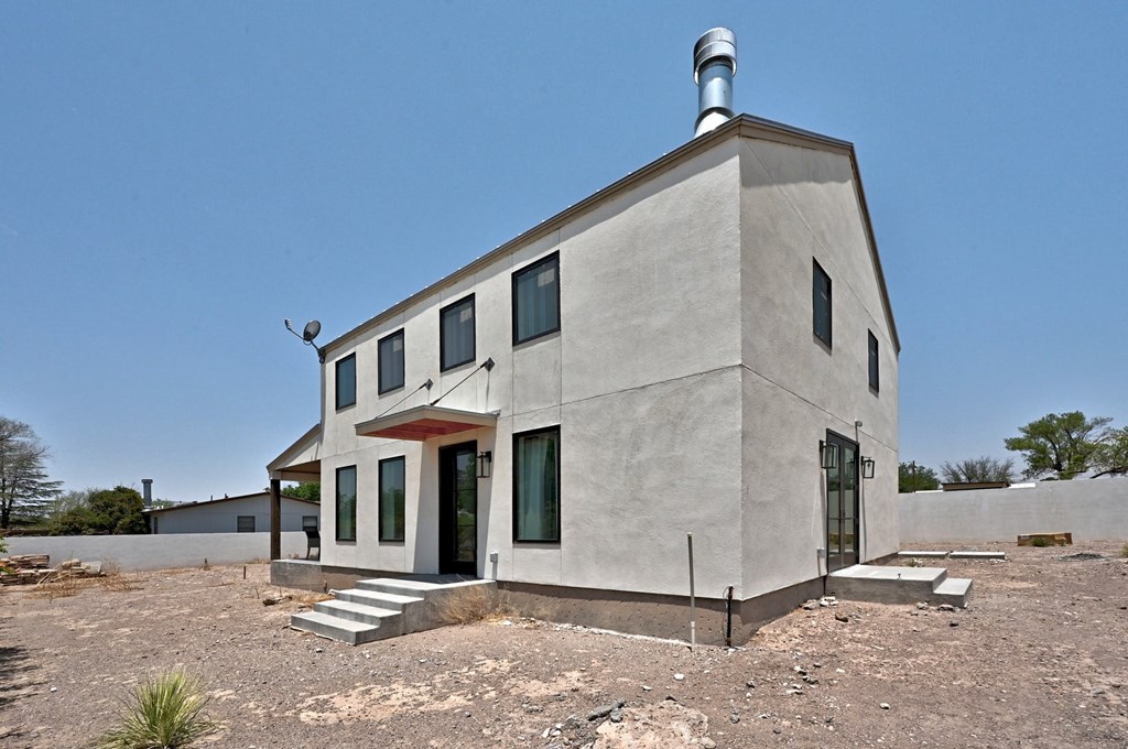 101 W 2nd St, Marfa, Texas image 7