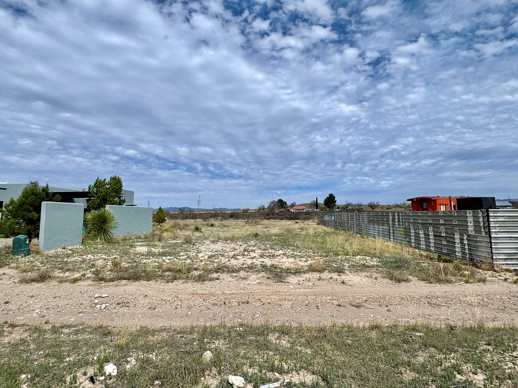 1506 W Fremont St, Marfa, Texas image 6