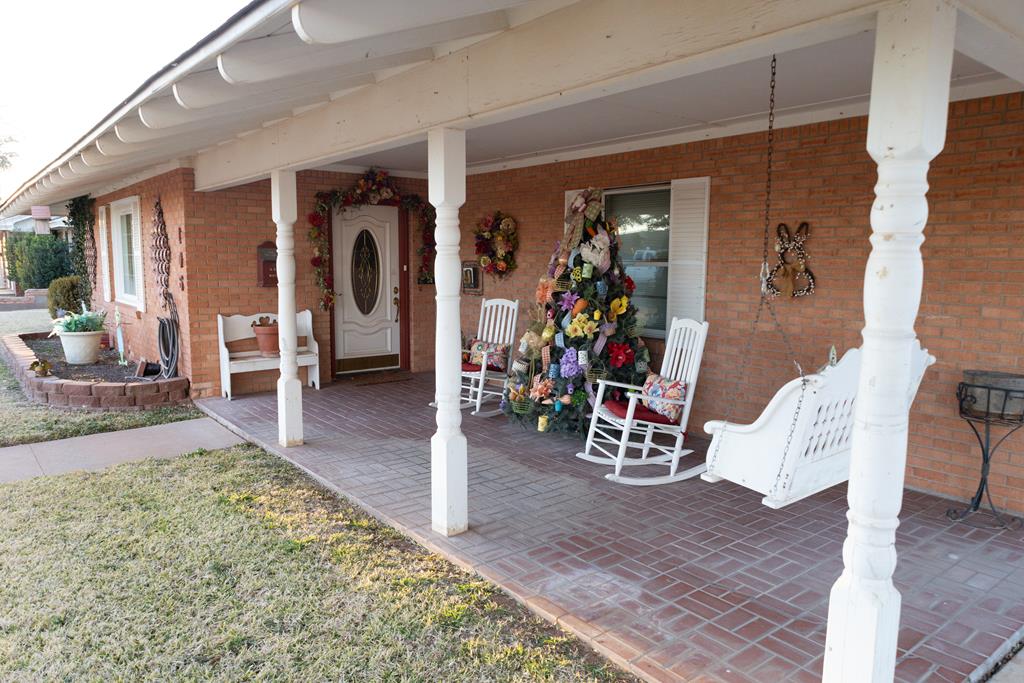 106 Lena Dr, Crane, Texas image 9