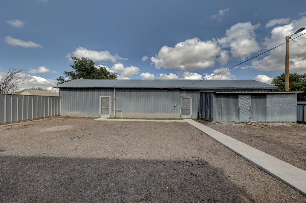 800 N Summer St, Marfa, Texas image 26