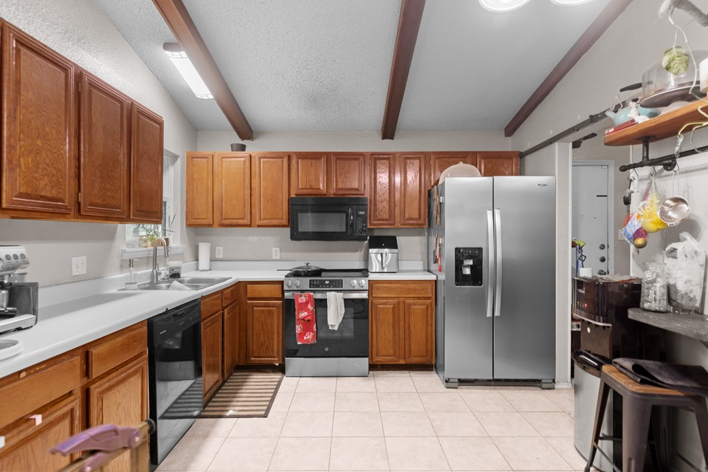 3864 Lyndale Dr, Odessa, Pennsylvania image 6
