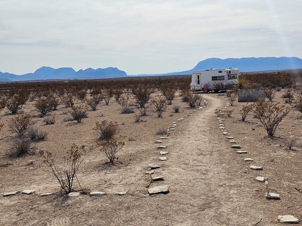 500 N Cheosa Trail, Terlingua, Texas image 21