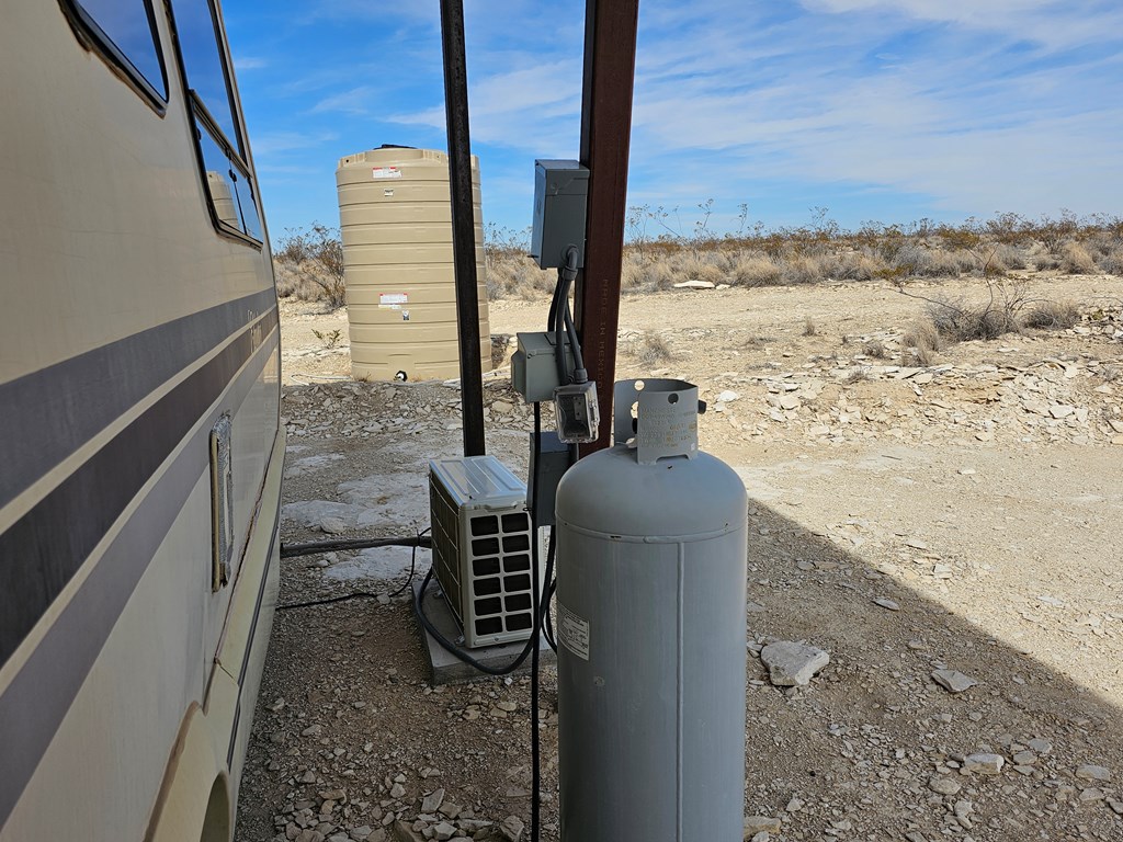 500 N Cheosa Trail, Terlingua, Texas image 15