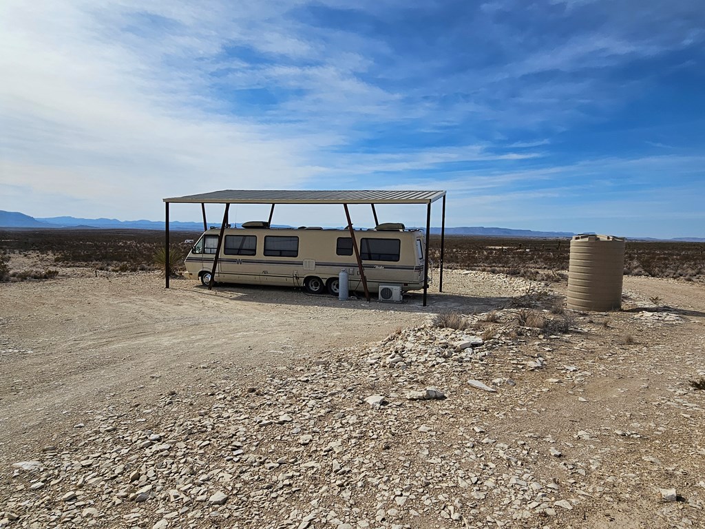 500 N Cheosa Trail, Terlingua, Texas image 16