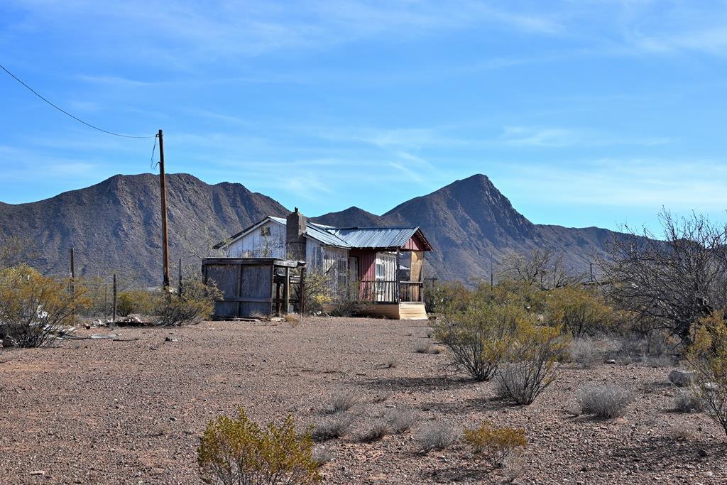 951-B Little Yisrael Lane, Terlingua, Texas image 2