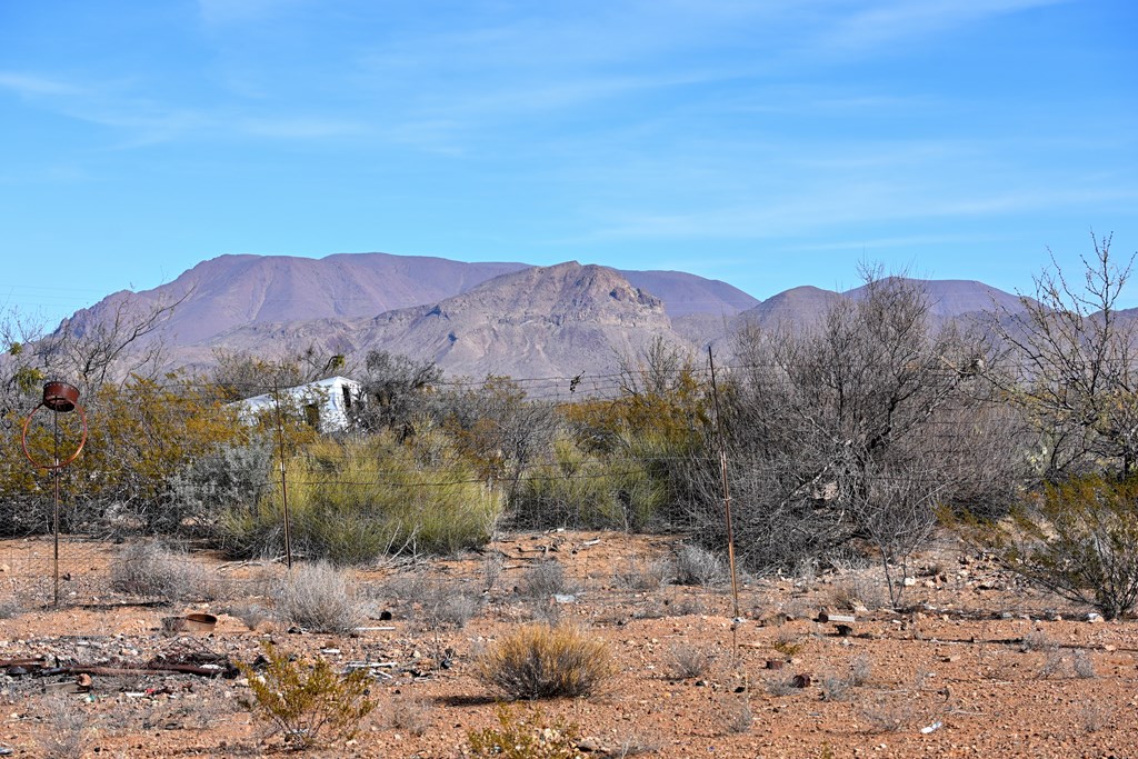 951-B Little Yisrael Lane, Terlingua, Texas image 11