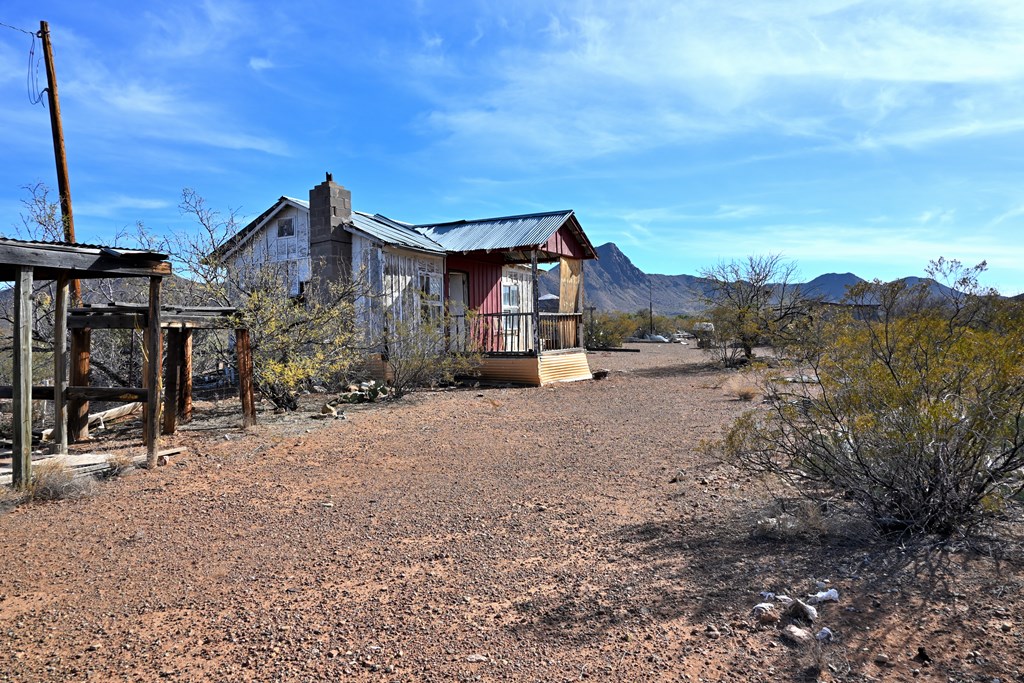 951-B Little Yisrael Lane, Terlingua, Texas image 5