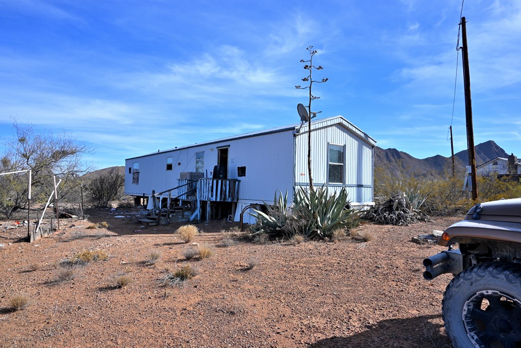 951-B Little Yisrael Lane, Terlingua, Texas image 7