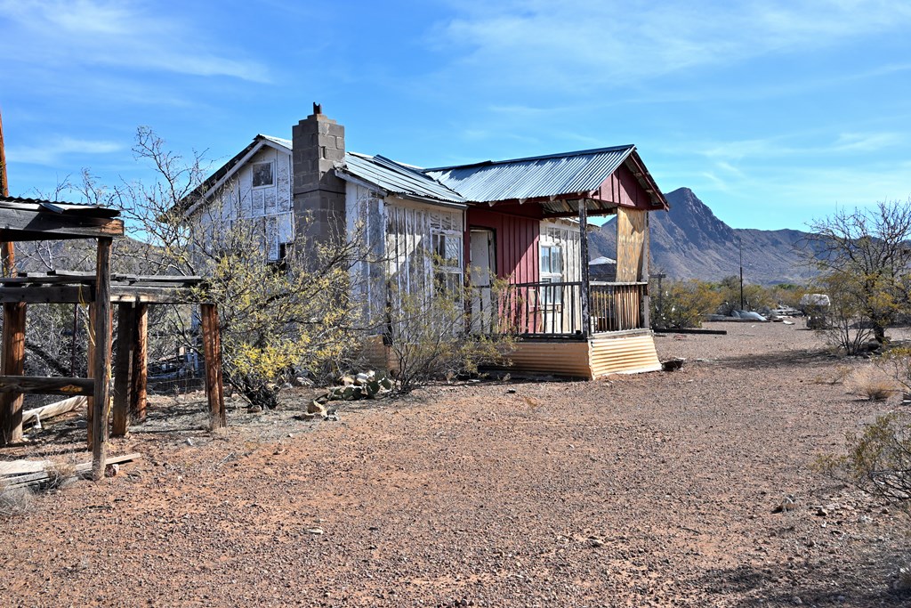 951-B Little Yisrael Lane, Terlingua, Texas image 3