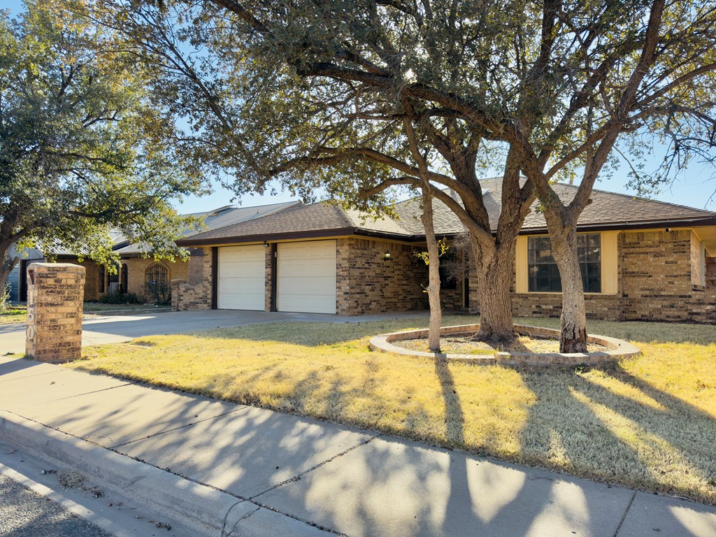 150 Conley Place, Odessa, Texas image 3